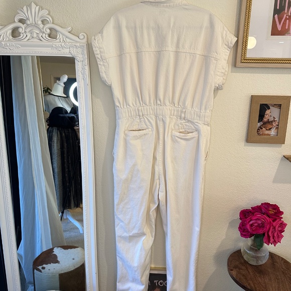 Sheiki White Jean Jumpsuit with Gold Button Size 14 - Picture 6 of 6